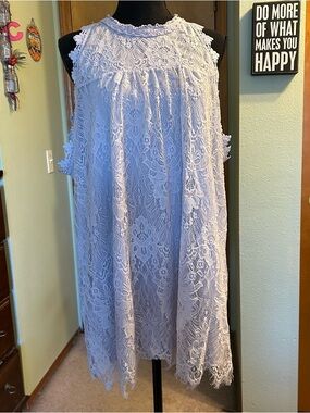 Paper + tee lavender high necked tank top floral lace overlay crochet trim 3X